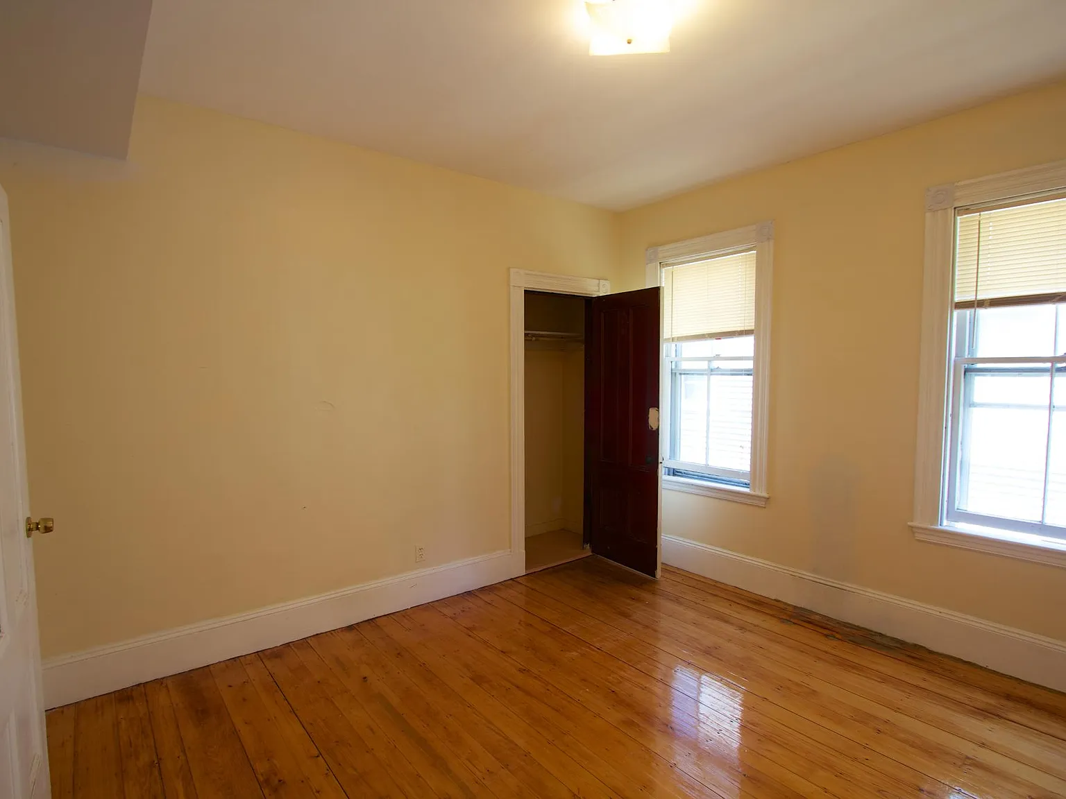 4 bed, 1200 sqft, $1,000 — Photo 4