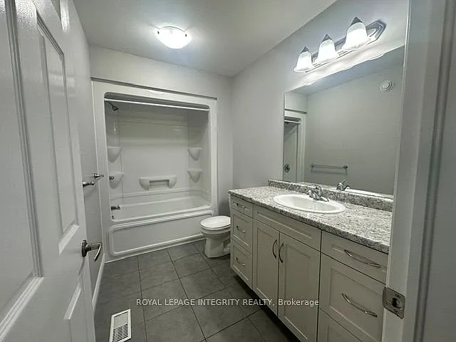 223 3rd St W — Photo 12