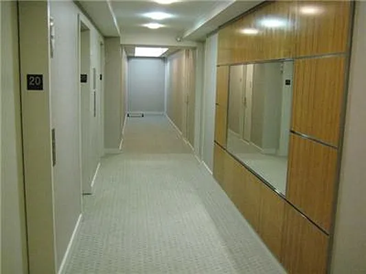 Rented by R New York | media 12