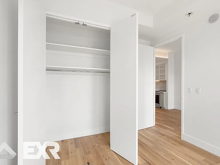 69 Adams St #19M — Photo 10