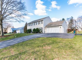 1145 Fielding Dr, West Chester, PA 19382