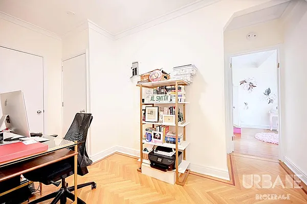 Rented by Urbane Brokerage | media 12