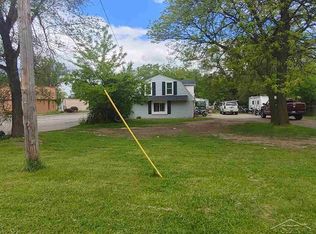 4047 Richfield Rd, Flint, MI 48506