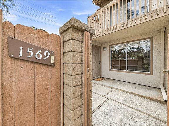 5th image of 1569 Avenida Selva #201