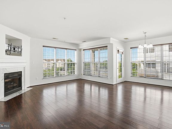 5th image of 2494 Quick St APT 303