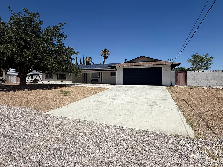3420 W Warm Springs Rd — Photo 2