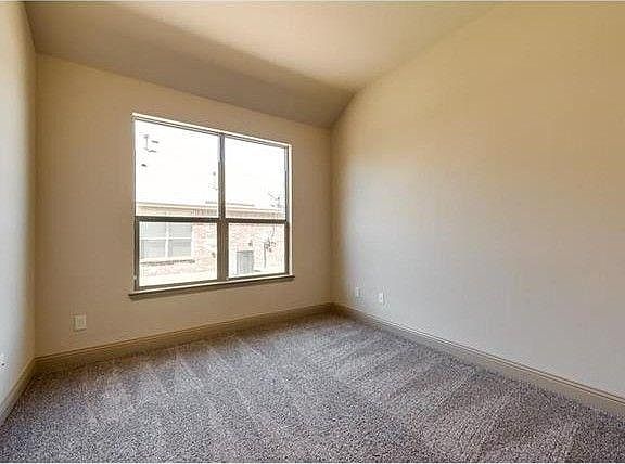 5th image of 3007 Guadalupe Dr