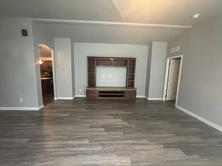 6253 Mount Rainier Ave — Photo 2
