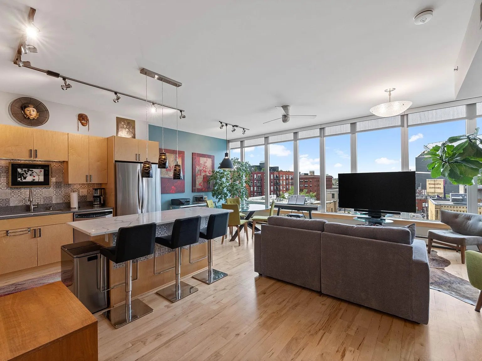 2 bed, 2.0 bath, 1100 sqft, $2,995 — Photo 1