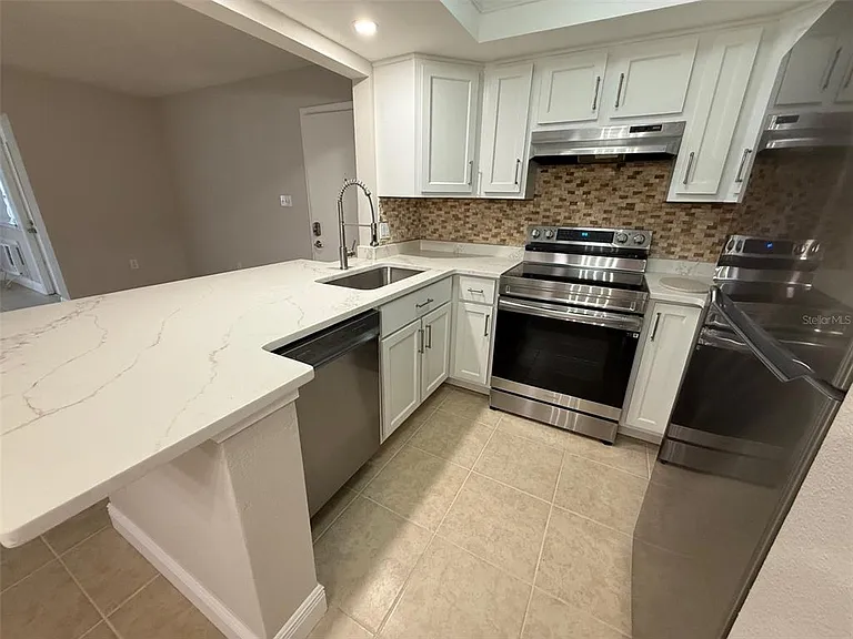 4754 Marine Pkwy #102-I — Photo 2