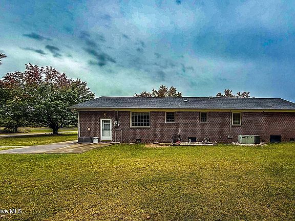 5th image of 707 Gliden Road