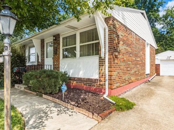 810 Strimple Ave, Columbus, OH 43229