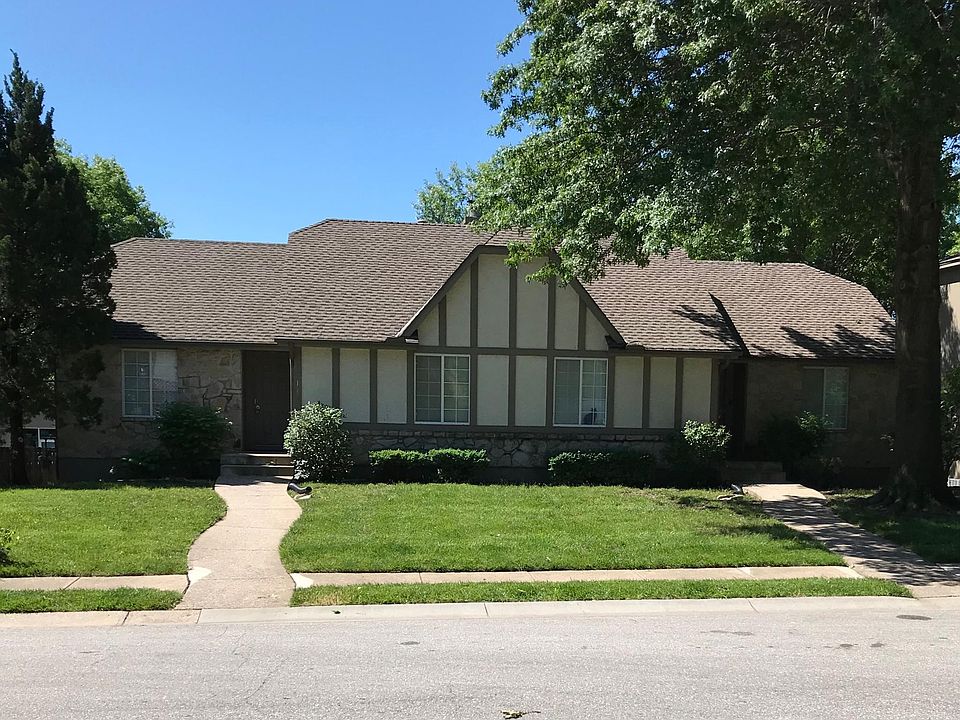 1308 NW Village Drive
