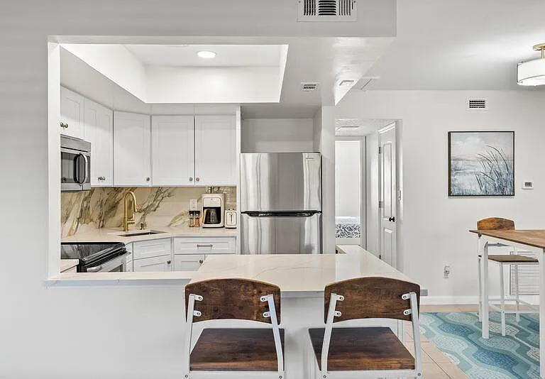 2319 Tamarind Dr #102 — Photo 12