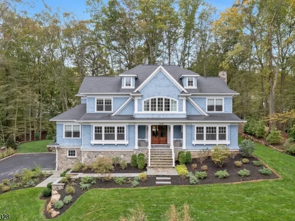 149 Hillcrest Ave, Summit City, NJ 07901