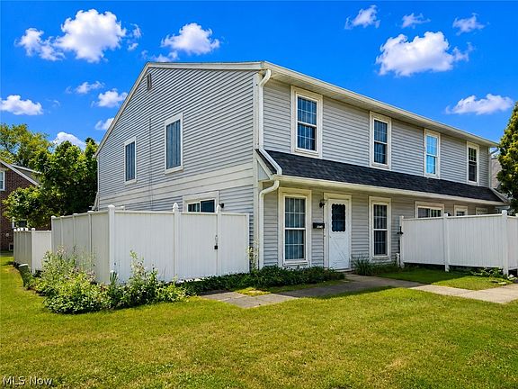 2nd image of 20325 Williamsburg Ct #310B