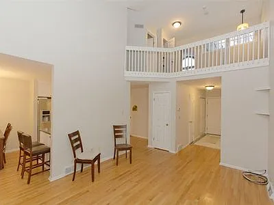 569 Highwood Cir — Photo 5