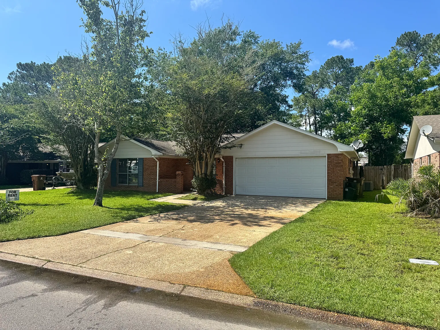 3 bed, 1890 sqft, $1,885 — Photo 1