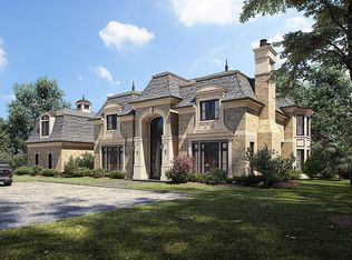 4 Chestnut Ct, Old Westbury, NY