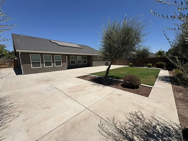 3227 Ferro Ct — Photo 46