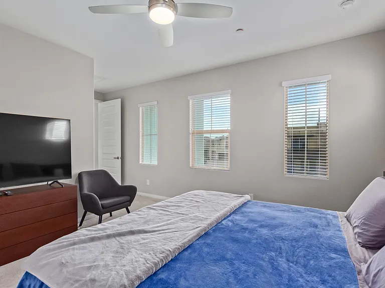 1954 S Follett Way — Photo 17