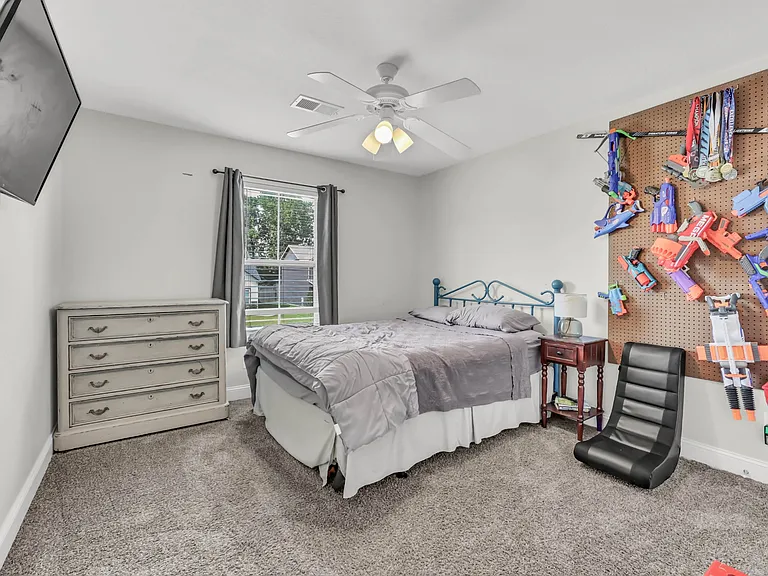 323 Crusaw Dr — Photo 24