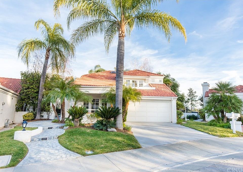 1st image of 25852 Bellis Dr