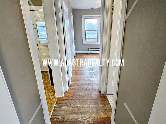 4th image of 1125 W 40th St #3