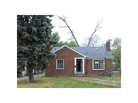 3738 N Oxford St photo 1