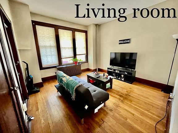 2nd image of 159 Ontario St #2