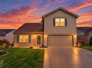 6648 Locust Grove Dr, Indianapolis, IN 46237
