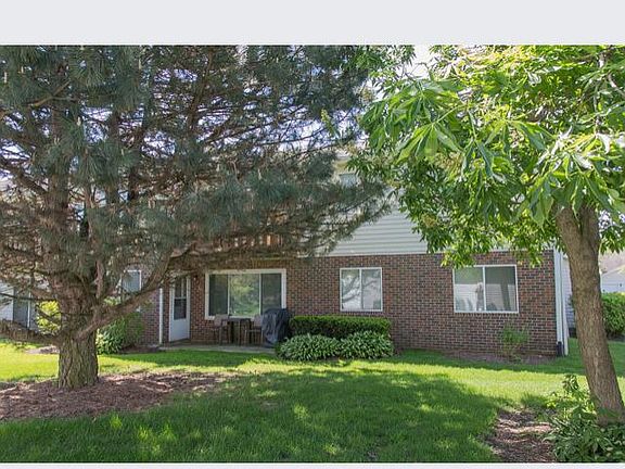 5th image of 311 Newport Ln APT A1