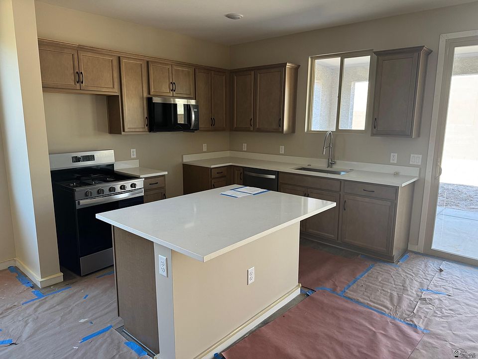 2nd image of 7598 E 35th St