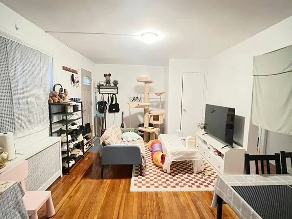 221-14 67th Avenue #A, Oakland Gardens, NY 11364