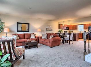 288 Melbourne Ln, Mechanicsburg, PA 17055