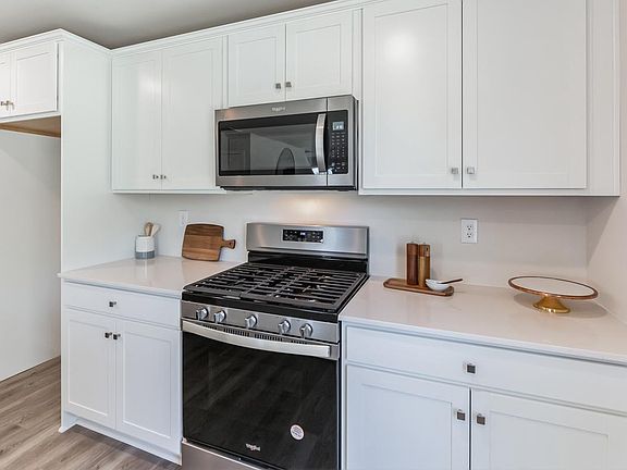 4th image of 305 Grantway Dr