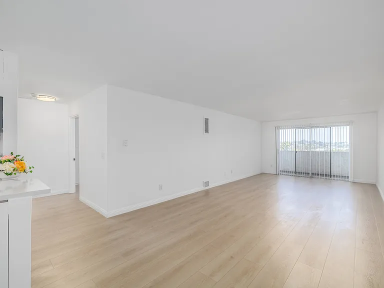 3111 4th Street — Photo 11