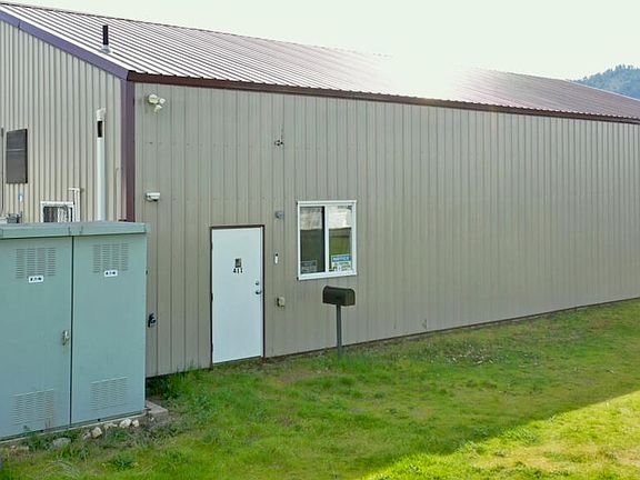 2nd image of 411 Hartley Rd