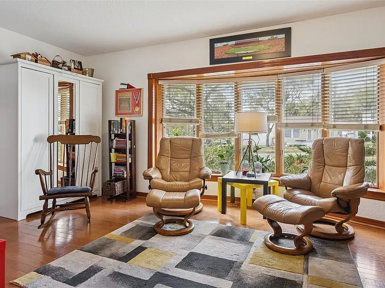 2603 N Ridgewood Ave — Photo 18