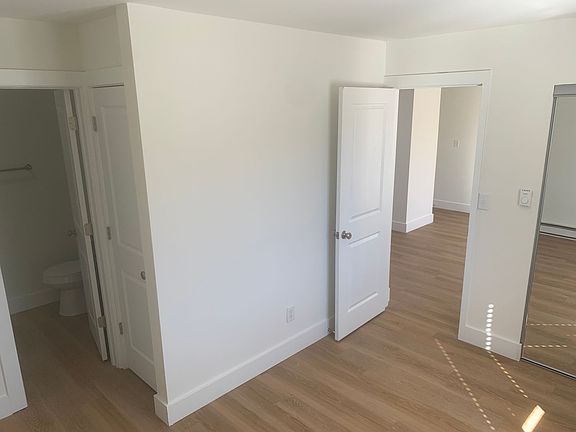 4th image of 323 S Grant St #931920249