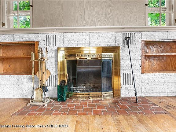 5th image of 2508 Harding Ave