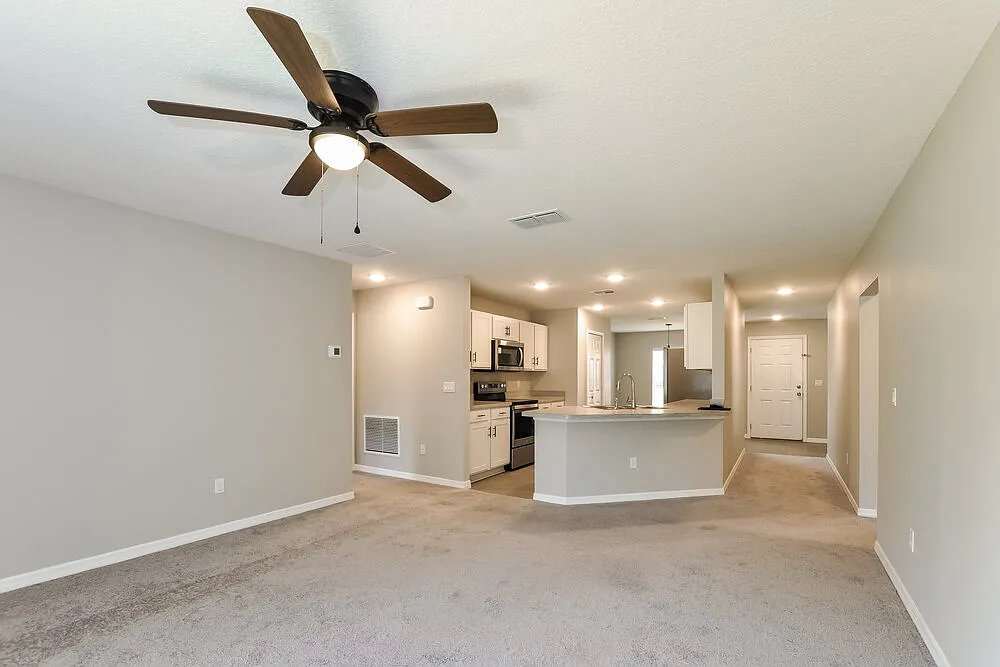 3 bed, 2.0 bath, 1578 sqft, $2,525 — Photo 4
