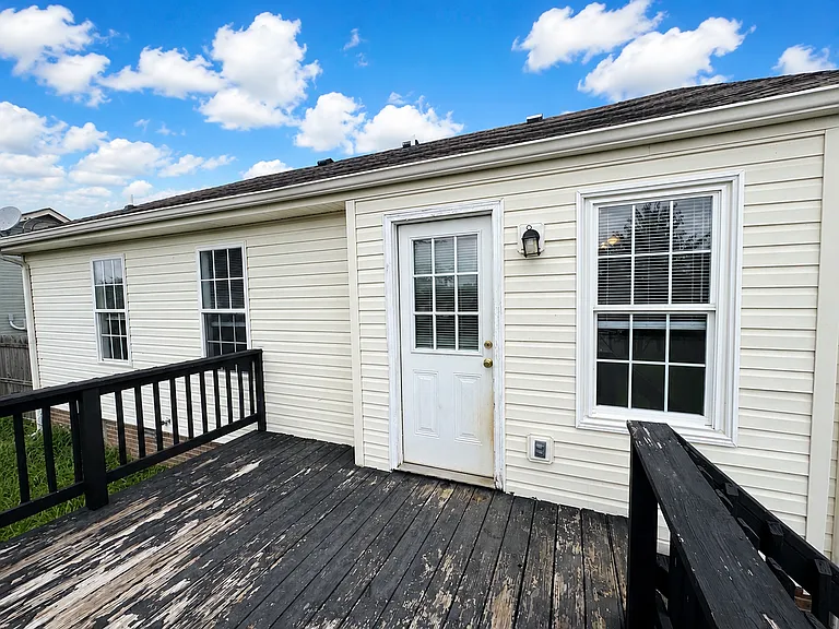 1200 Carol Dr — Photo 21