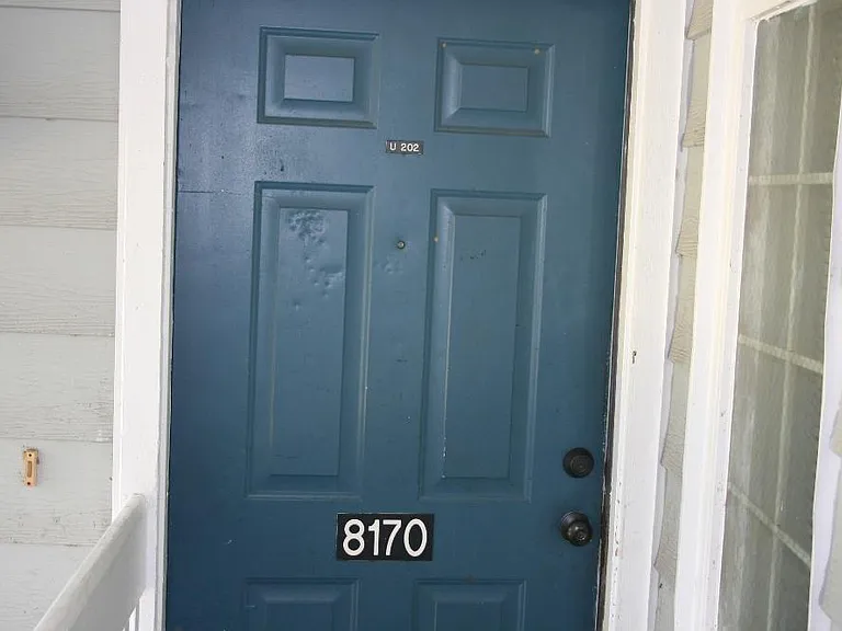 8170 Fairways Cir #U202 — Photo 2