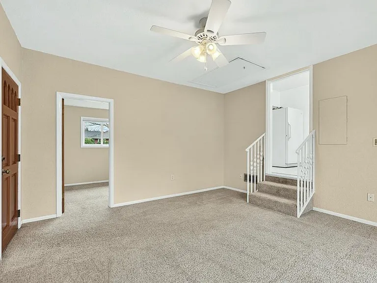1345 NE 9th St — Photo 12