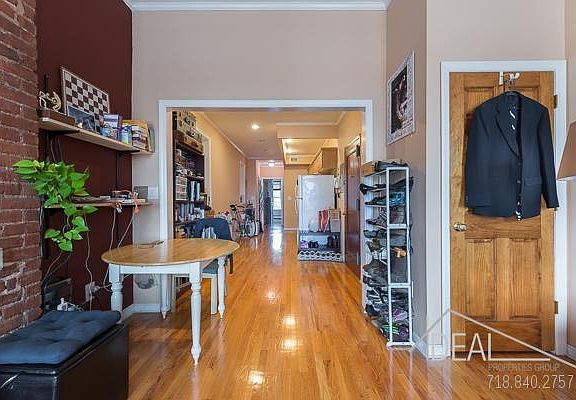 2nd image of 479 Hicks St APT 2L