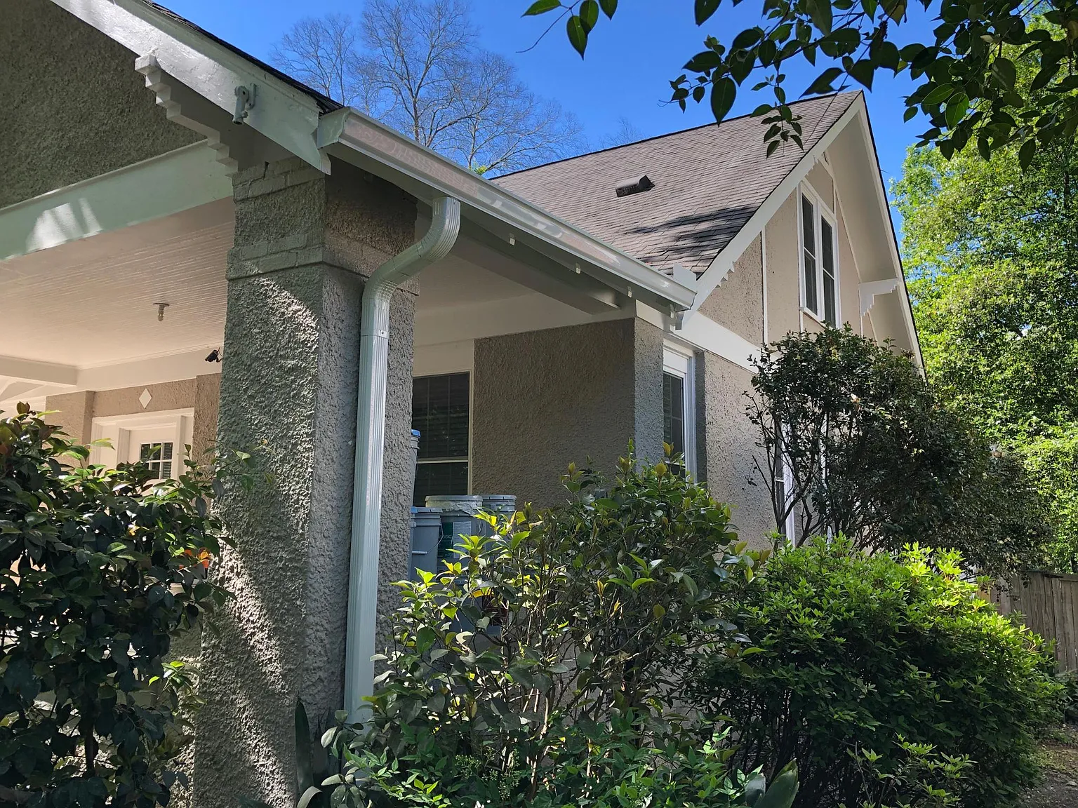 4 bed, 2000 sqft, $4,400 — Photo 2