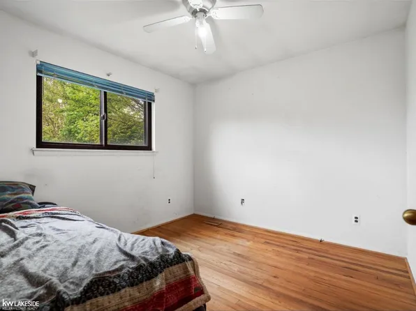 13866 Colpaert Dr, Warren, MI 48088