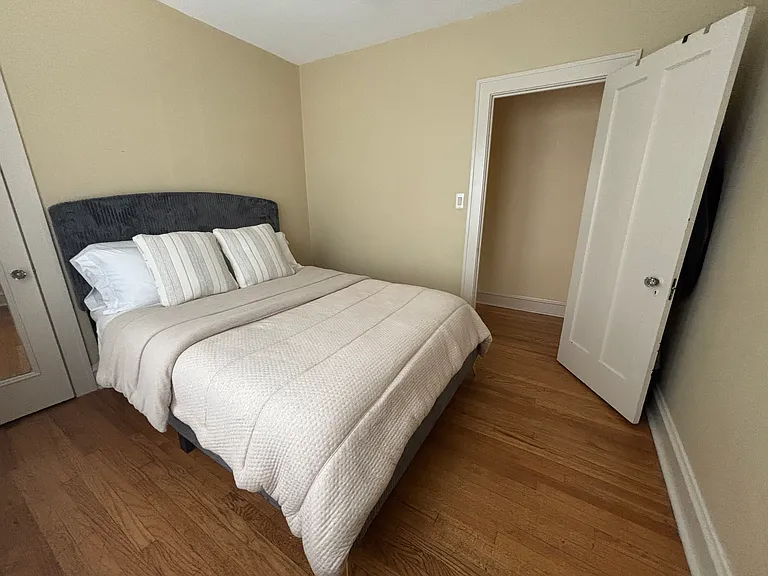 1239 Hathaway Ave — Photo 14