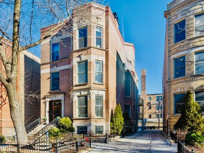 2849 N Burling St APT 3, Chicago, IL, 60657